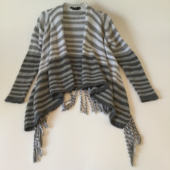 BCBGMaxAzria Sweaters - BCBG MaxAzria S Sweater Gray White Stripe Fringe